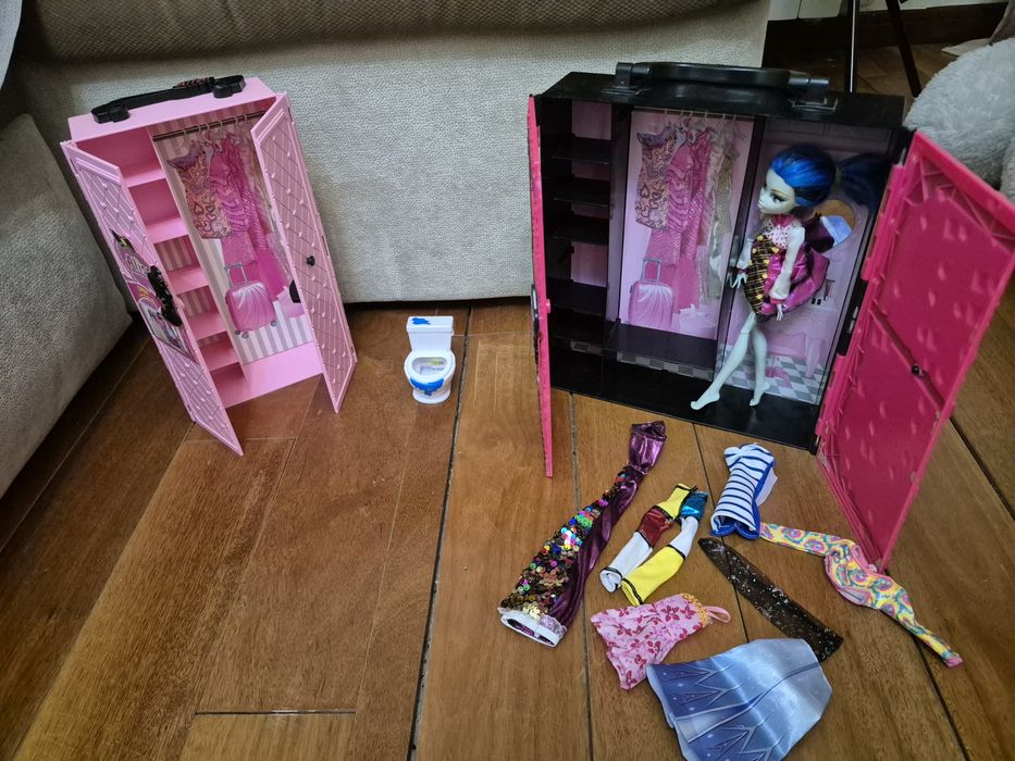 Шифоньеры для Барби
