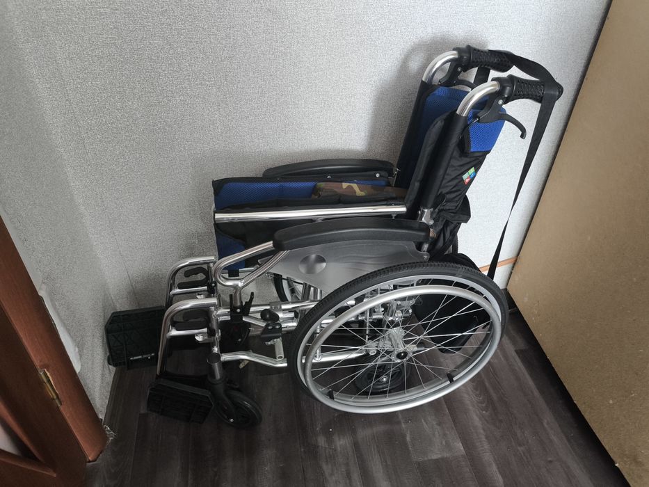 Продам коляску инвалидную в хорошем состоянии.