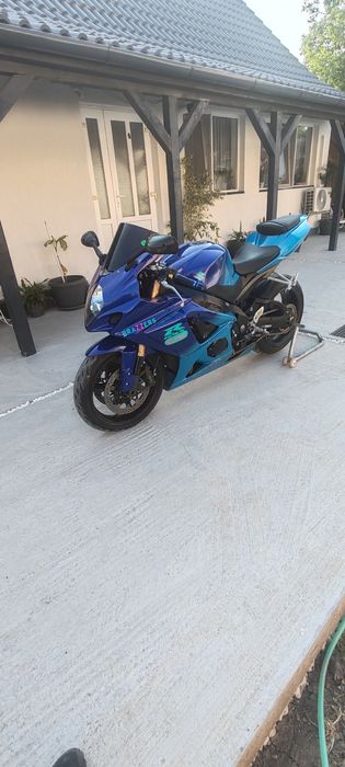 Vând Suzuki gsxr 1000 k7