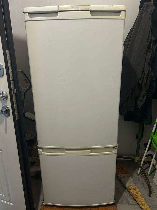 Продам холодильник