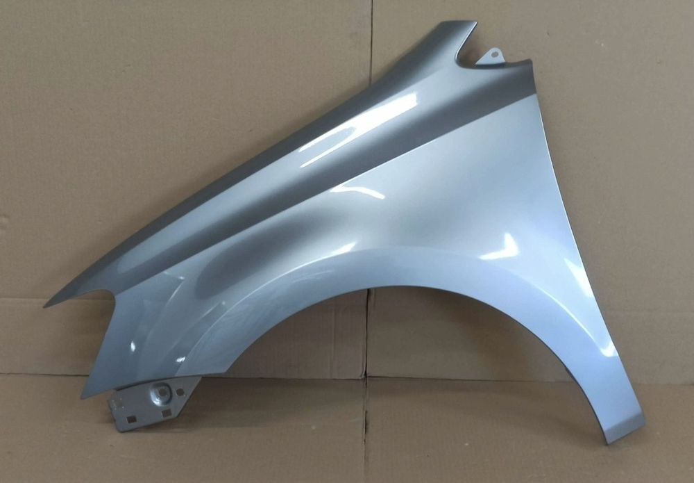 Aripa stanga fata NOUA vopsita argintiu LA7Q VW Polo 6R 2009 - 2017