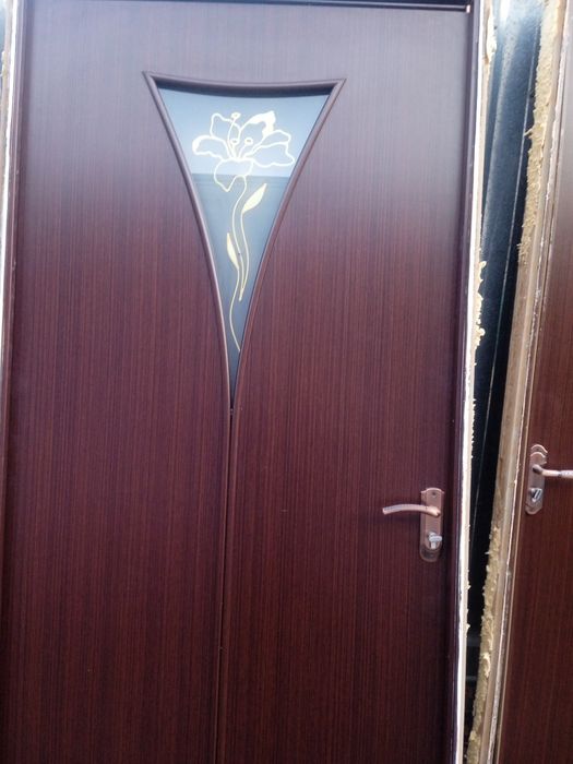 Продаются межкомнатные двери