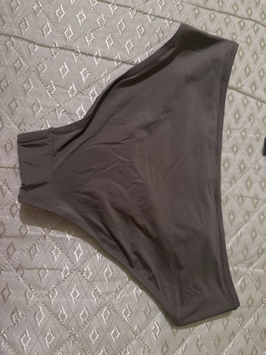 Дамски бански.