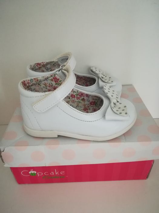 Чудесни обувчици за малка принцеса - Cupcake Couture