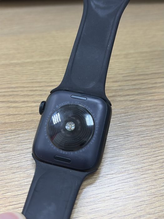 Apple watch SE2 gen, 40mm (id:222) P25