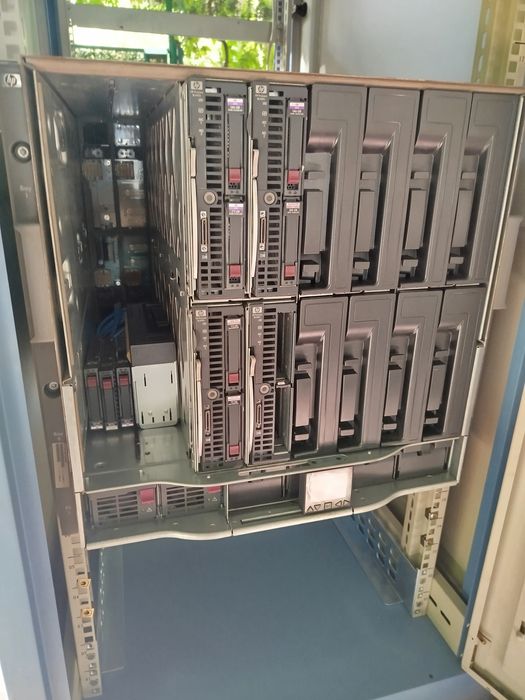 Продается Сервер. Б/У