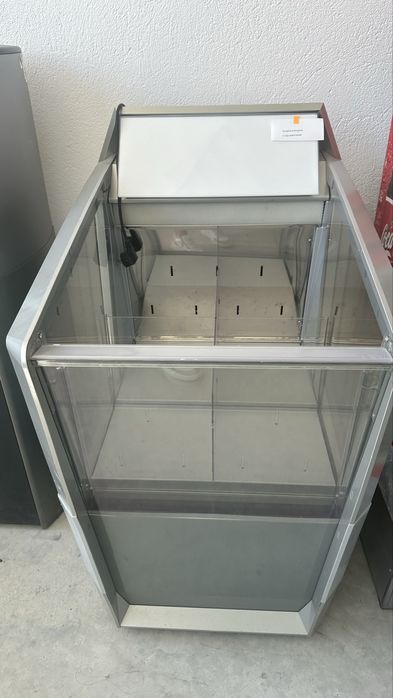 Хладилни витрини