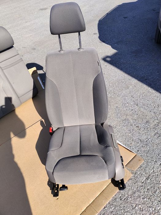 Продам сиденье пассат б-6