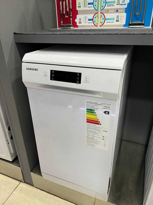 Посудомоечная машина SAMSUNG DW50R4050FW