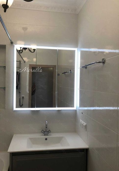 Зеркальный шкаф Amador