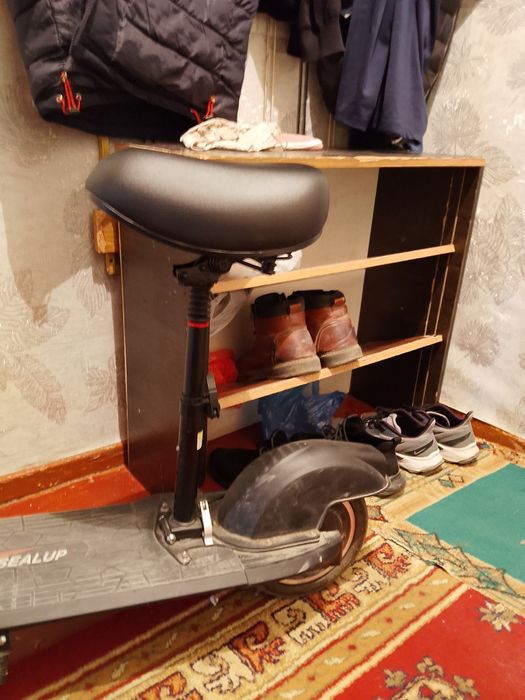 Электро самокат с сиденьем