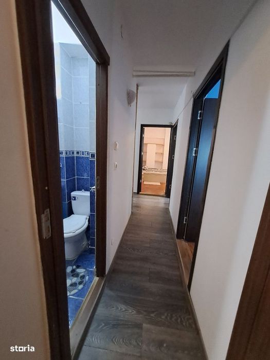 Vând apartament cu 5 camere,scara interioara,3 balcoane,ultracentral