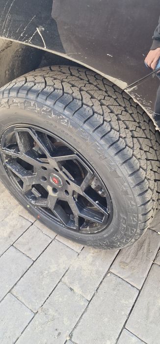 MAXXIS 255/55 R20