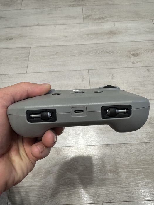 Продам DJI mini 3