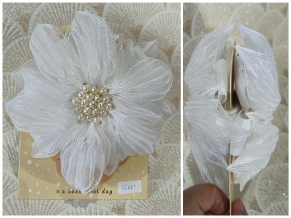 Бантики, резинки, заколки для девочек.