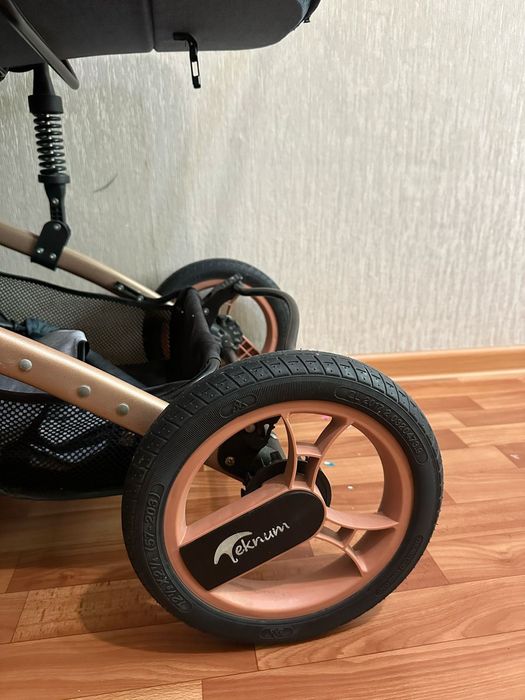 Продам детскую коляску