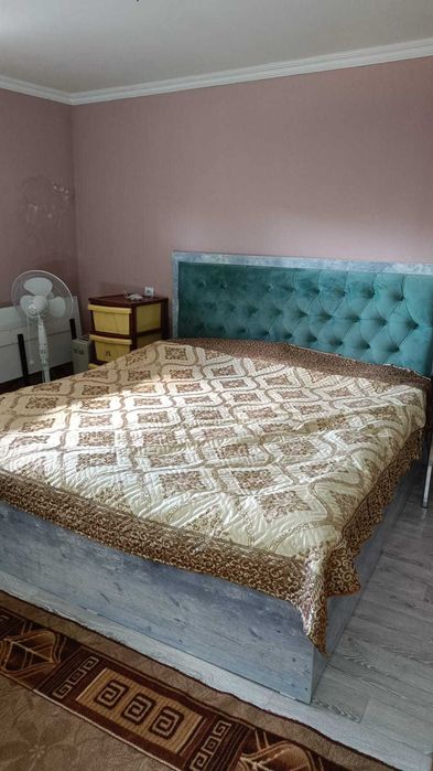 Продам кровать в хорошем состояний.