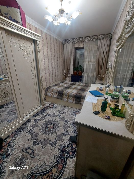 Uy sotiladi 4 xonali