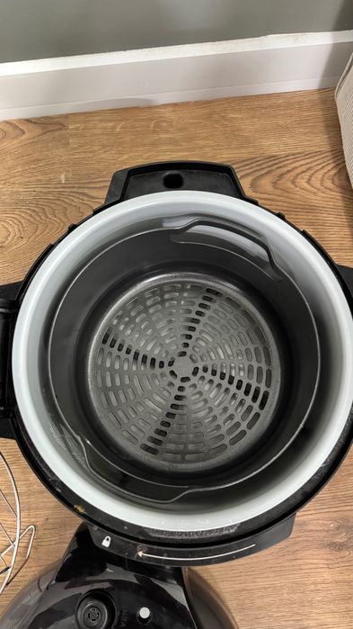 Multicooker Ninja Foodi 7in1 OP300, 1460W, 6l - Folosit