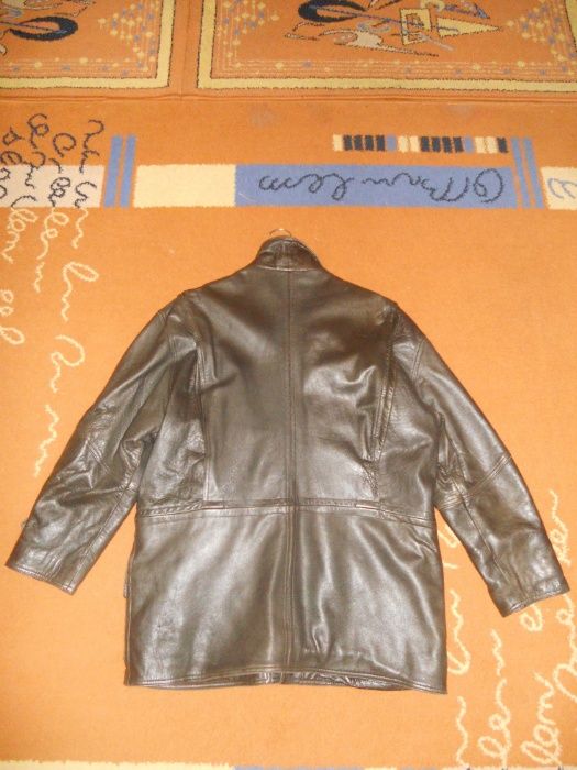 Geacă din piele naturală marca IPM Târgu Mureș®, nouă, lungă, de iarnă