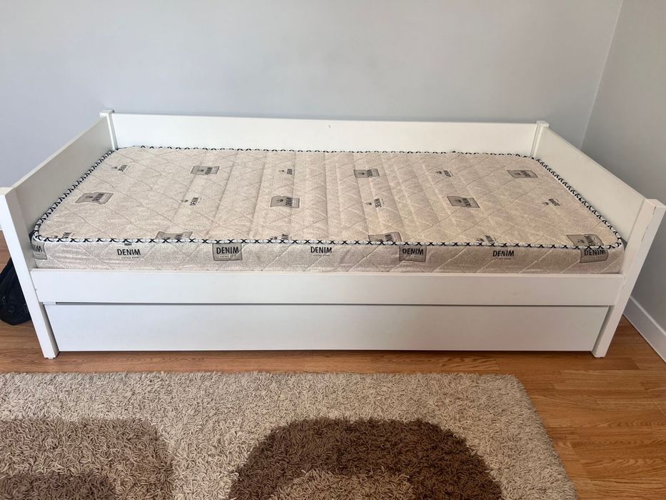 Детская двухъярусная кровать