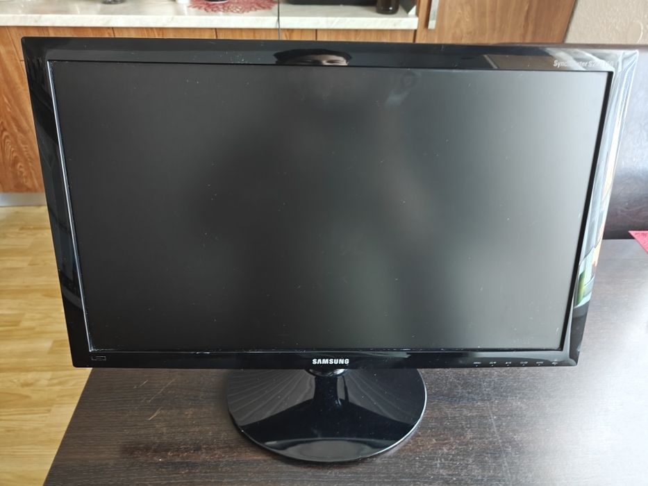 Vând monitor Samsung SyncMaster S24B150, 24 inch, 60Hz - 200 Lei