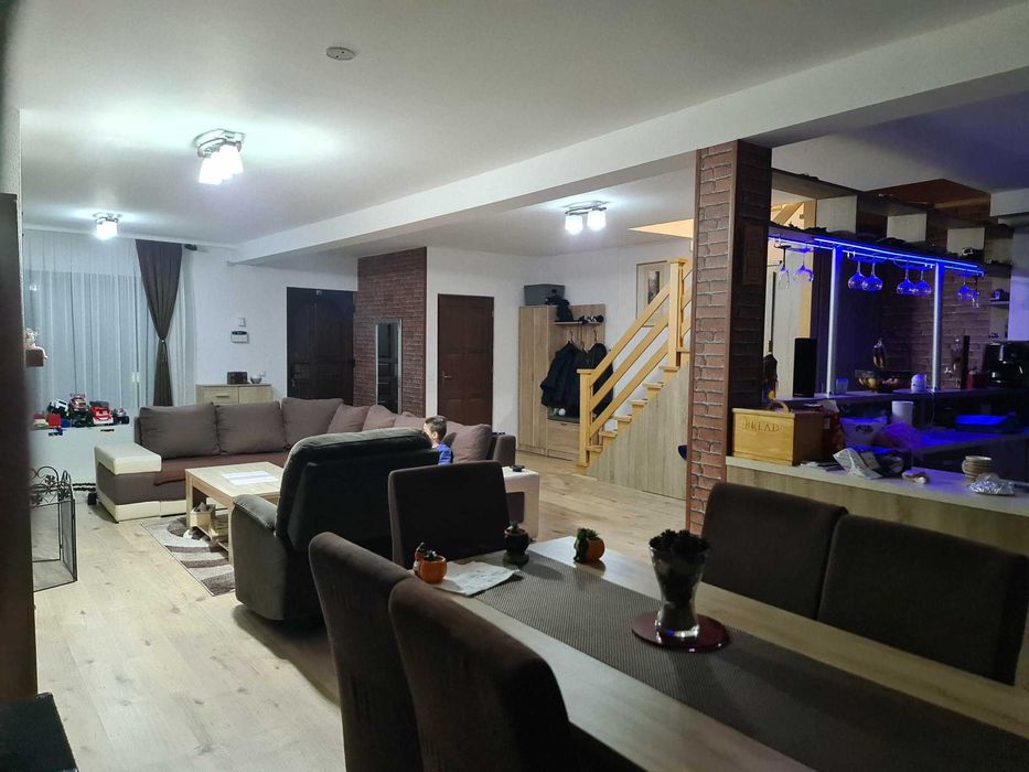 Casa 150 mp, Corunca cu garaj dublu