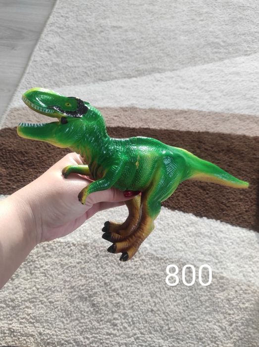 Продам коллекцию динозавров