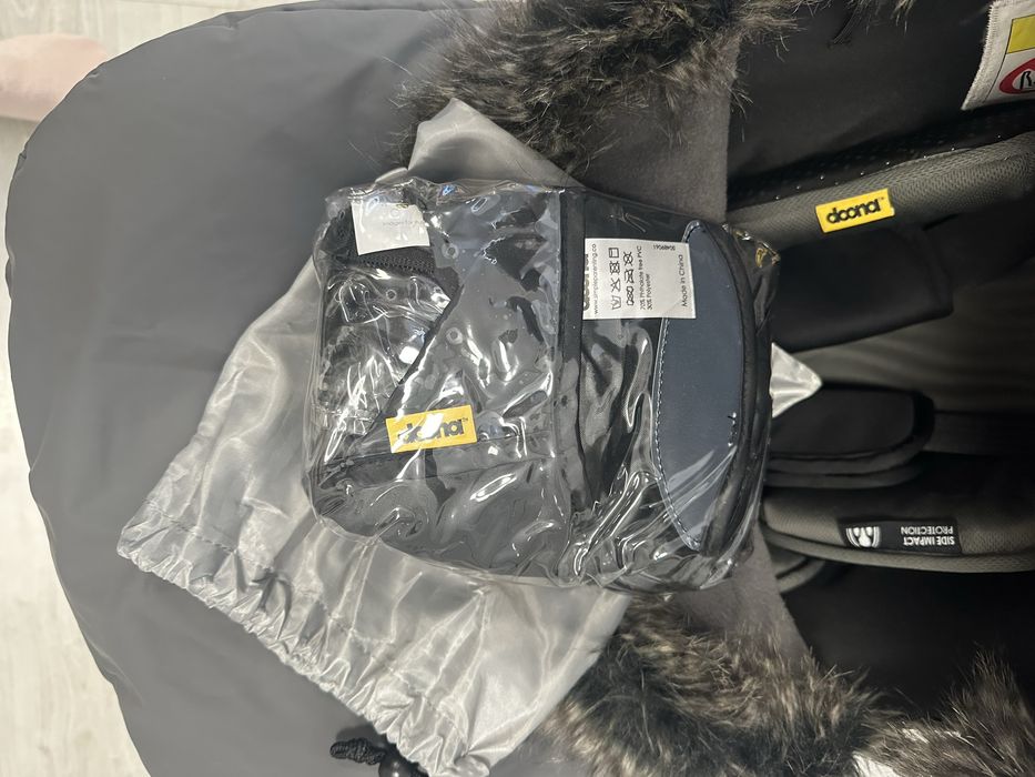 Carucior Scoica Doona 2 in 1 Negru – Set complet