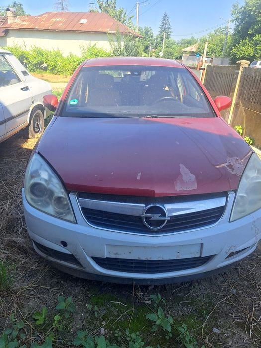 Vand opel vectra 2.2 .i pentru piese de schimb