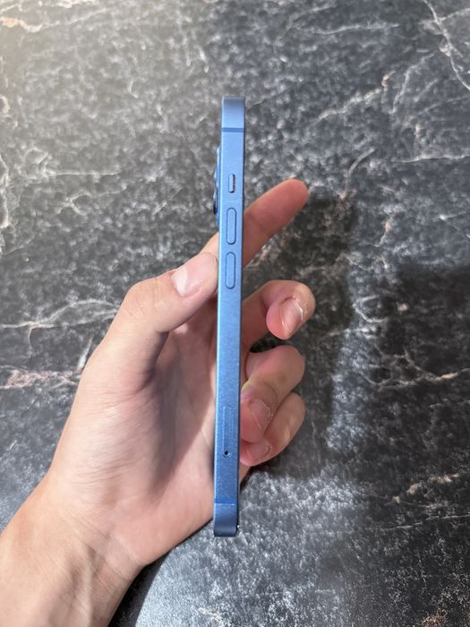 iPhone 13 128gb.