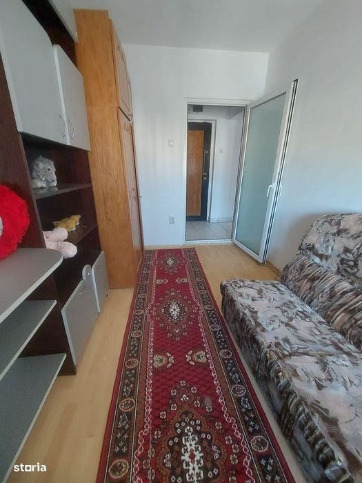 Vanzare apartament 3 camere, zona micro 4 - Targoviste
