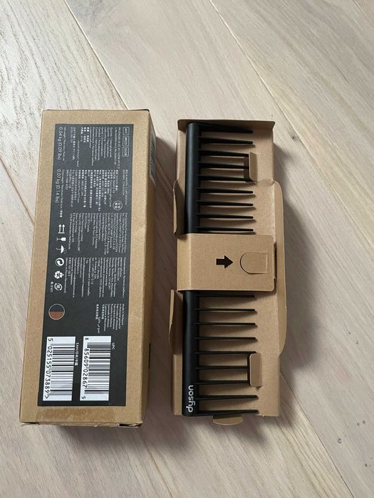 piepten Dyson pentru coafare