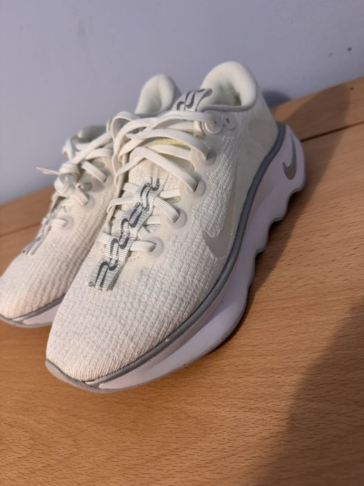 Nike Motiva