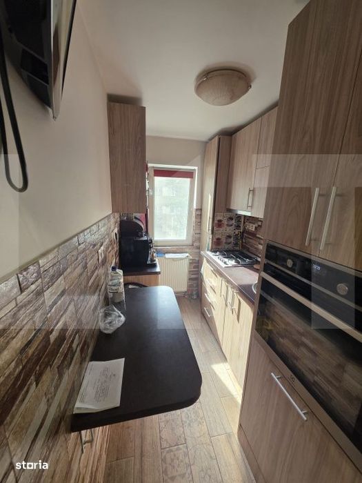 Apartament luminos cu 2 camere, etaj intermediar