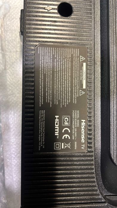 Продавам телевизор Hisense 50A6Q за части
