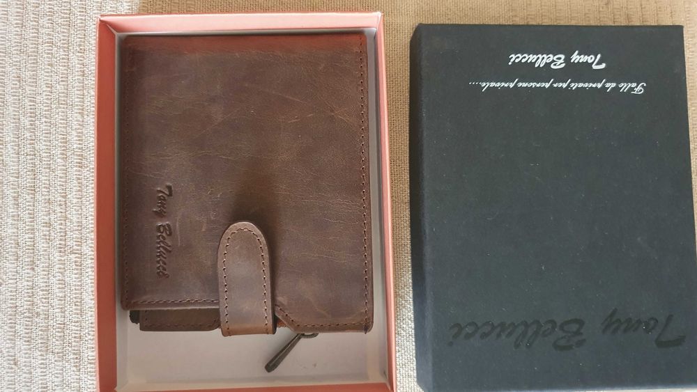 2 бр. Нови мъжки портфейли от ест. кожа - ТONY BELUCCI и ENZO NORI