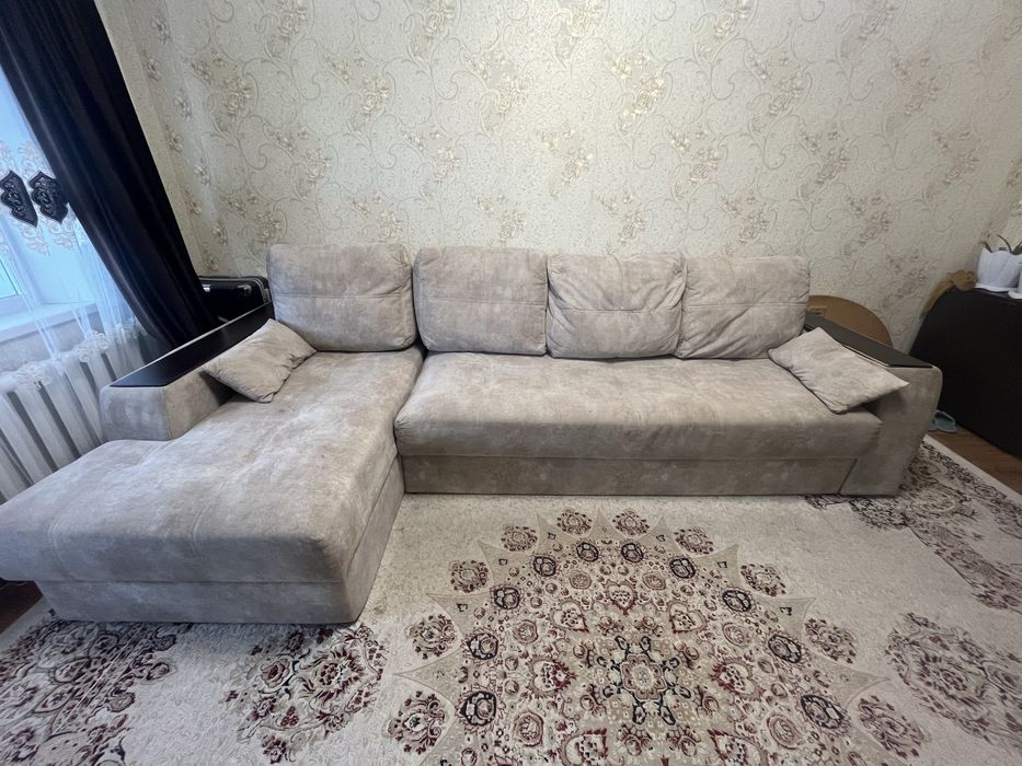 Продам диван в хорошем состоянии