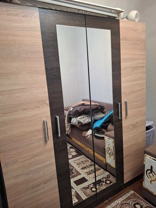 срочно продам шкаф