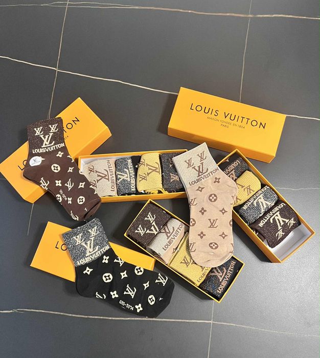 Различни марки Чорапи