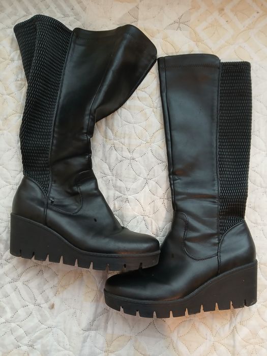 Дамски запазени ботуши