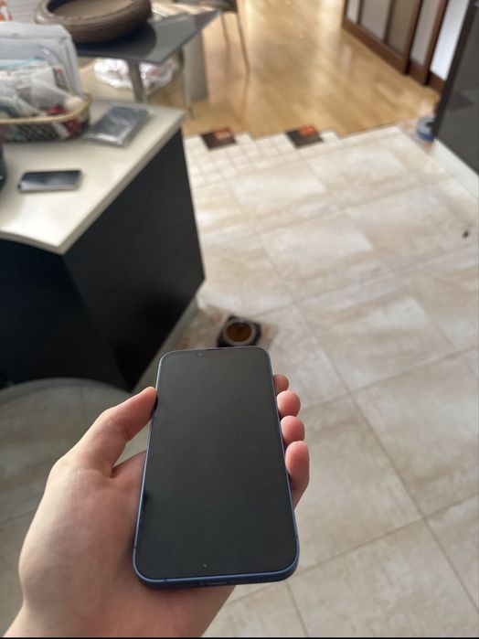 Iphone 13 акб 87% 128г