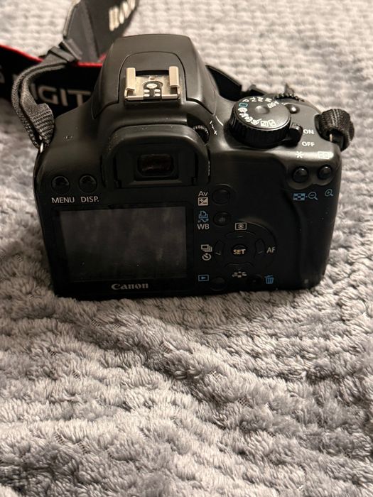 Продам профессиональный фотоаппарат