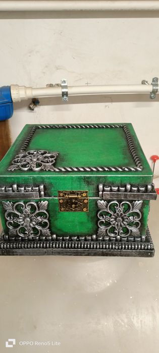 Cutii ornamentale pentru cadouri