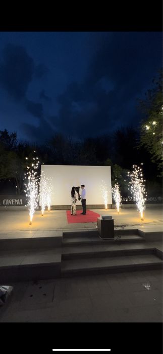 Холодные фонтаны, Фейерверки  (дополнение к празднику)