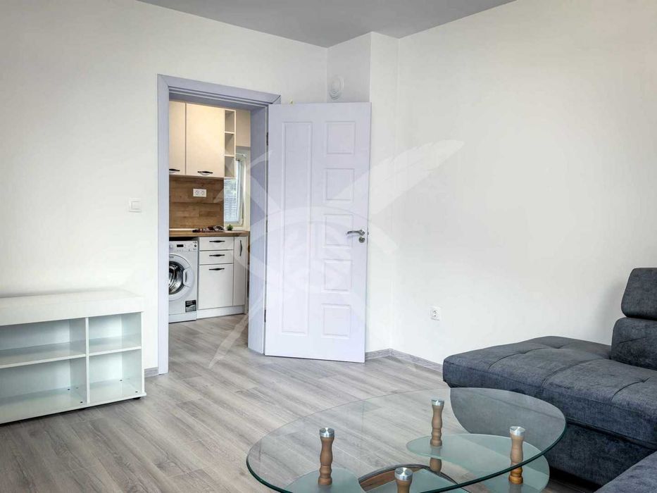 Дава се под наем Етаж от къща в София, Модерно предградие - 70 кв.м за 750 € - Снимка #4