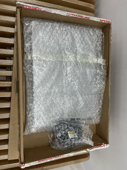 Срочно продается ноутбук aser с коробкой