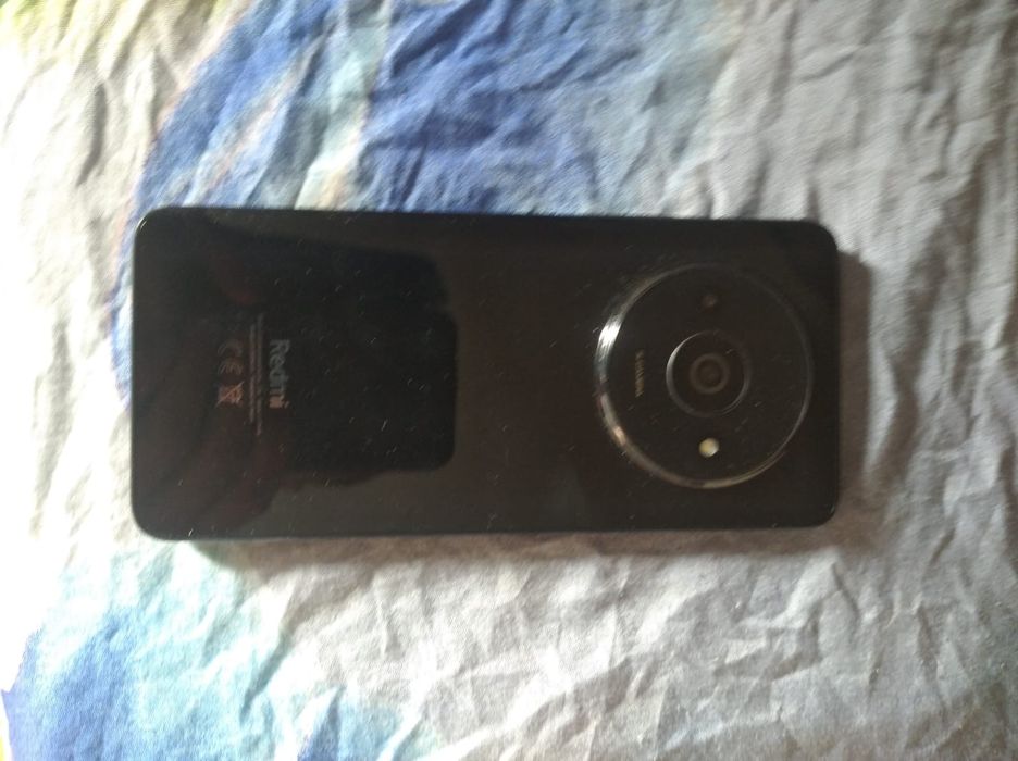 Продам два телефона