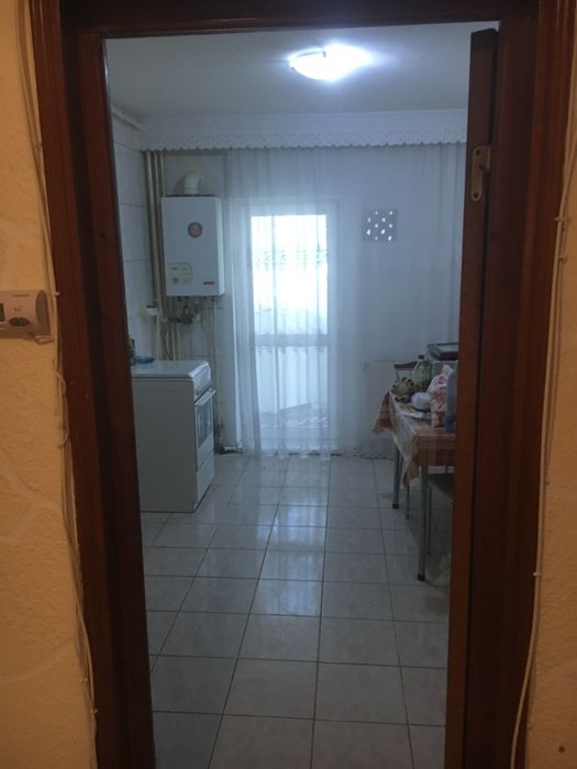 De vanzare 3 camere decomandat ETAJ 1