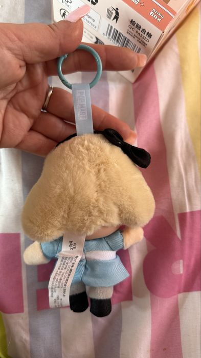 Cry baby She's Alice si What a Frog